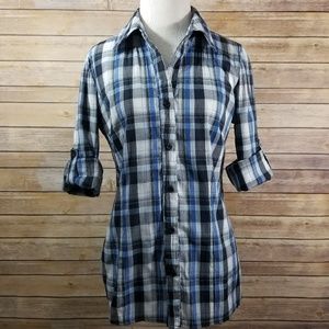 🌹St. John's Bay Button Down Plaid Top🌹